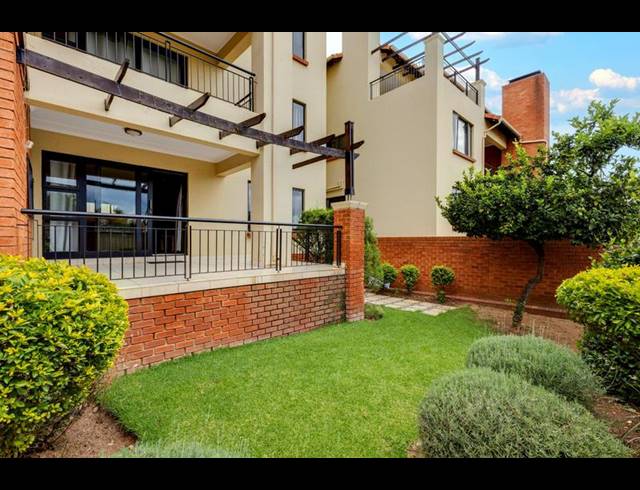 2 BEDROOM APARTMENT FOR SALE IN SUNNINGHILL